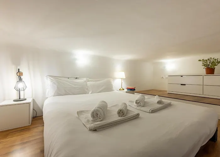 Brembo's Flat Апартаменты *